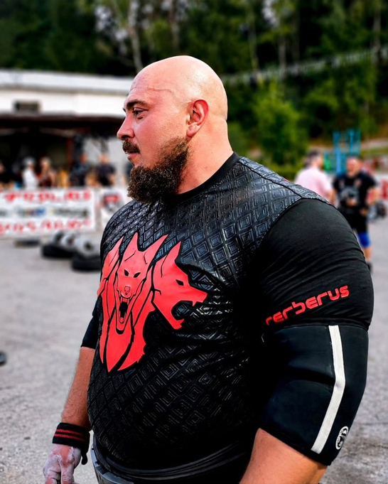 Vlad between events at a strongman competition